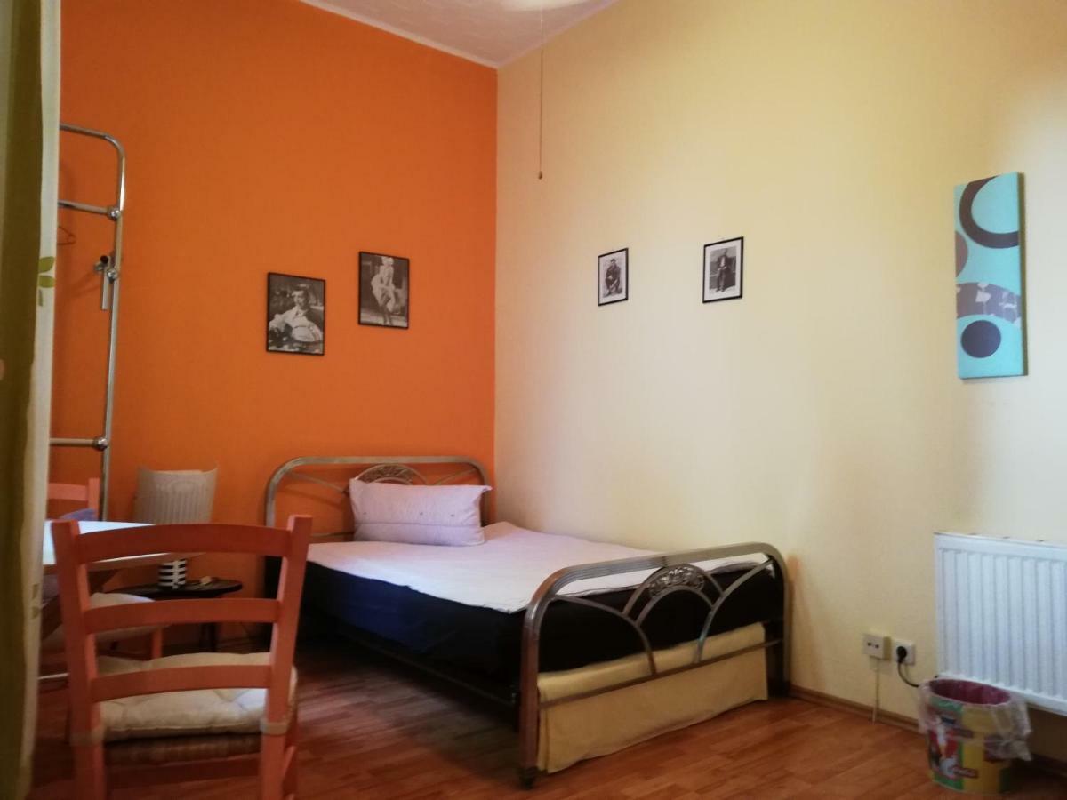 Acasa Bed & Breakfast Франкфурт-на-Майне Экстерьер фото